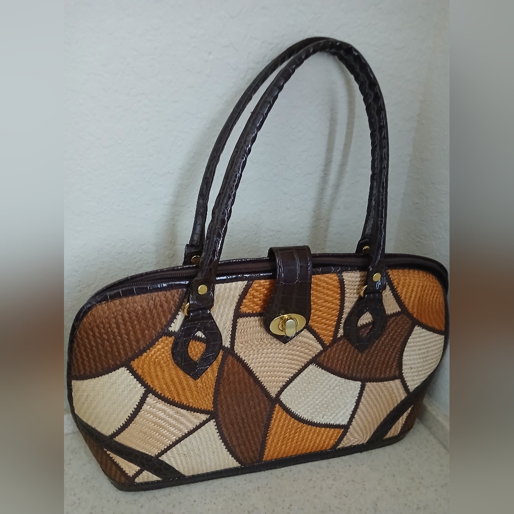 Vintage LeSac Woven Straw Handbag Multi-Colors Patchwork.